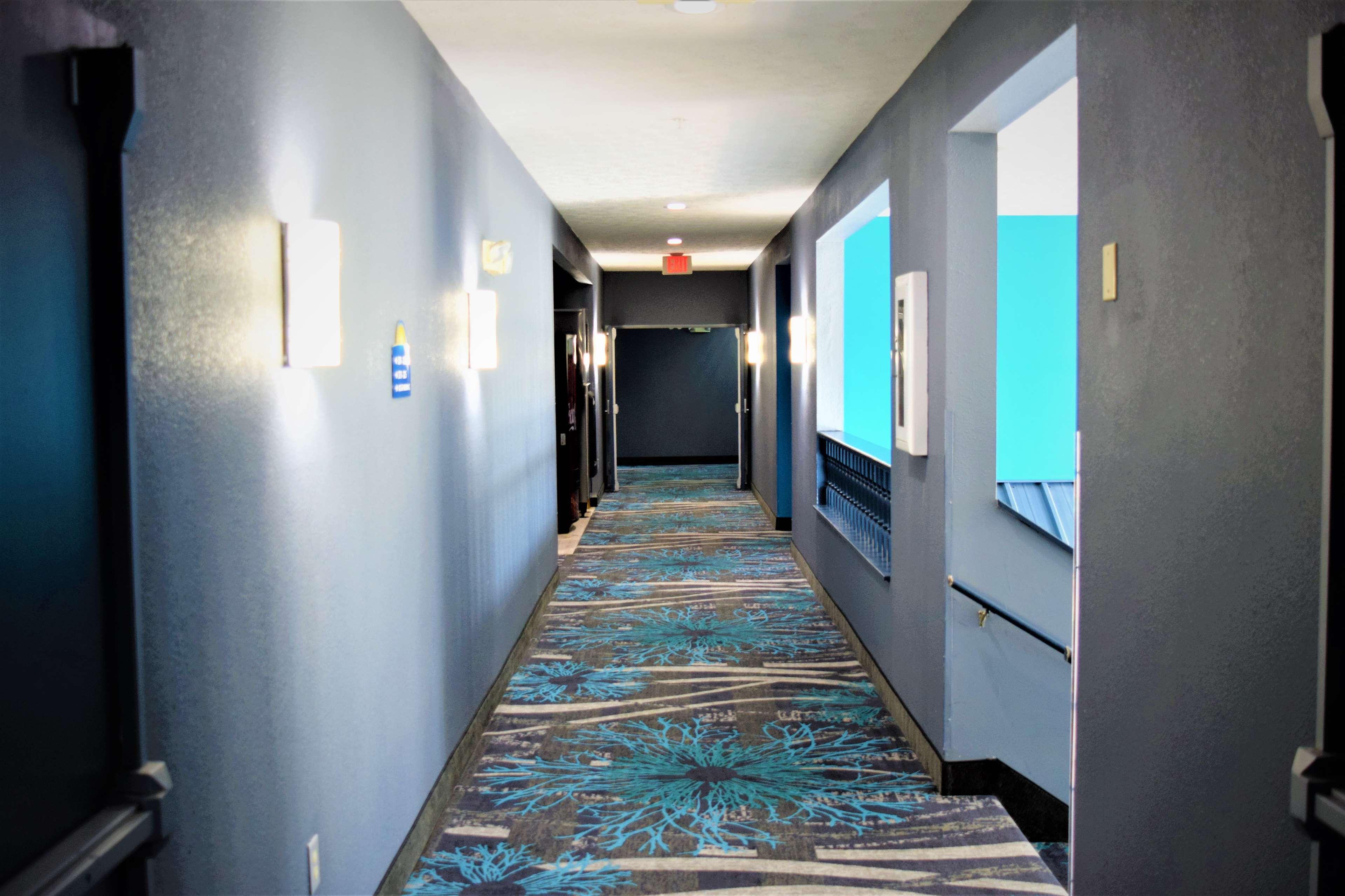 Days Inn By Wyndham Montgomery Buitenkant foto